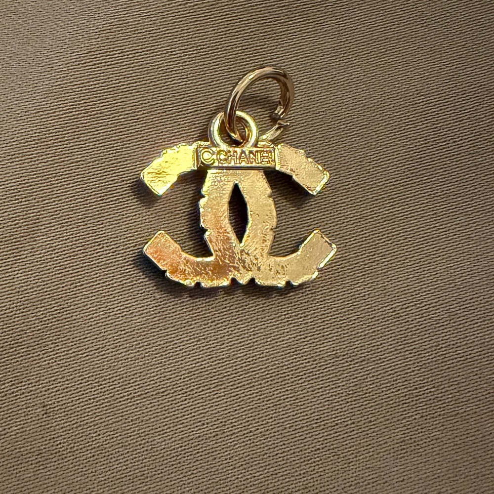 Chanel Zipper Pull - Picture 2 of 2